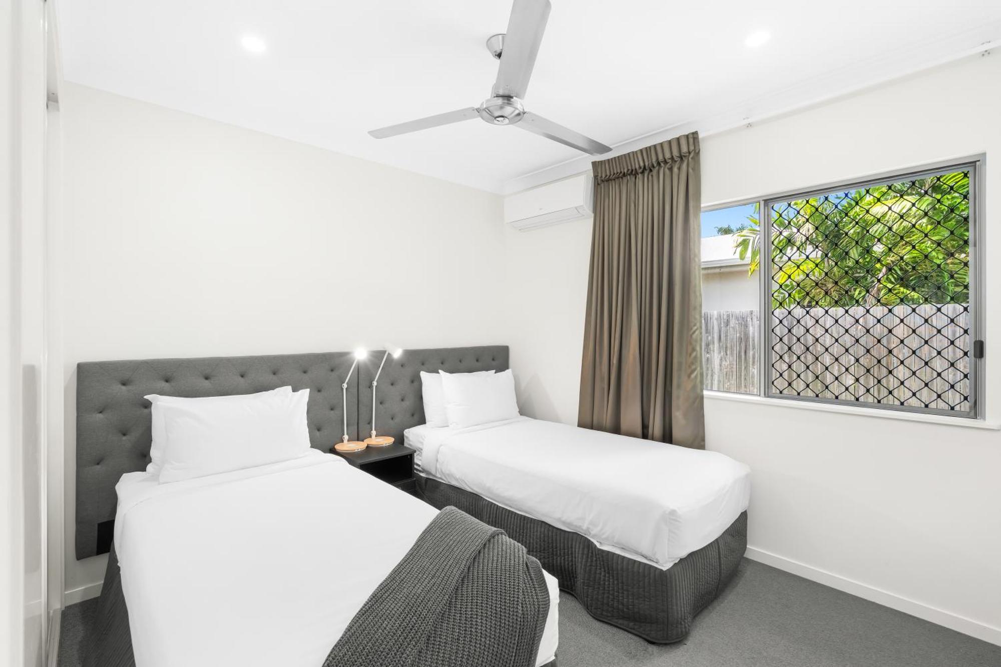 Blue Lagoon Villa B Кернс Екстер'єр фото