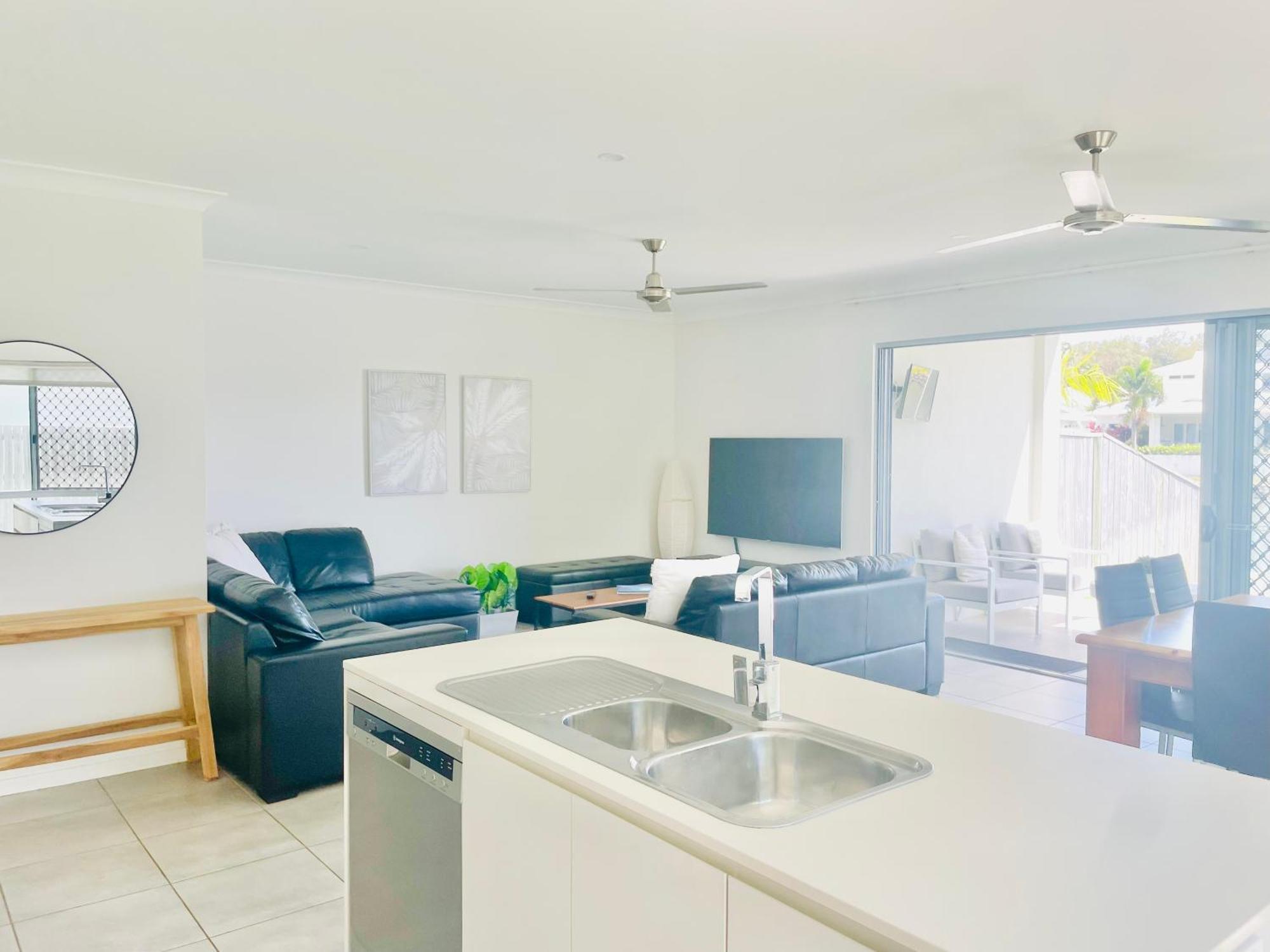 Blue Lagoon Villa B Кернс Екстер'єр фото